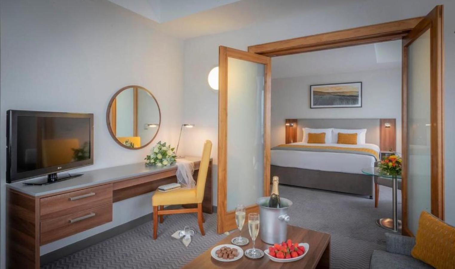 Maldron Hotel Tallaght Exteriér fotografie