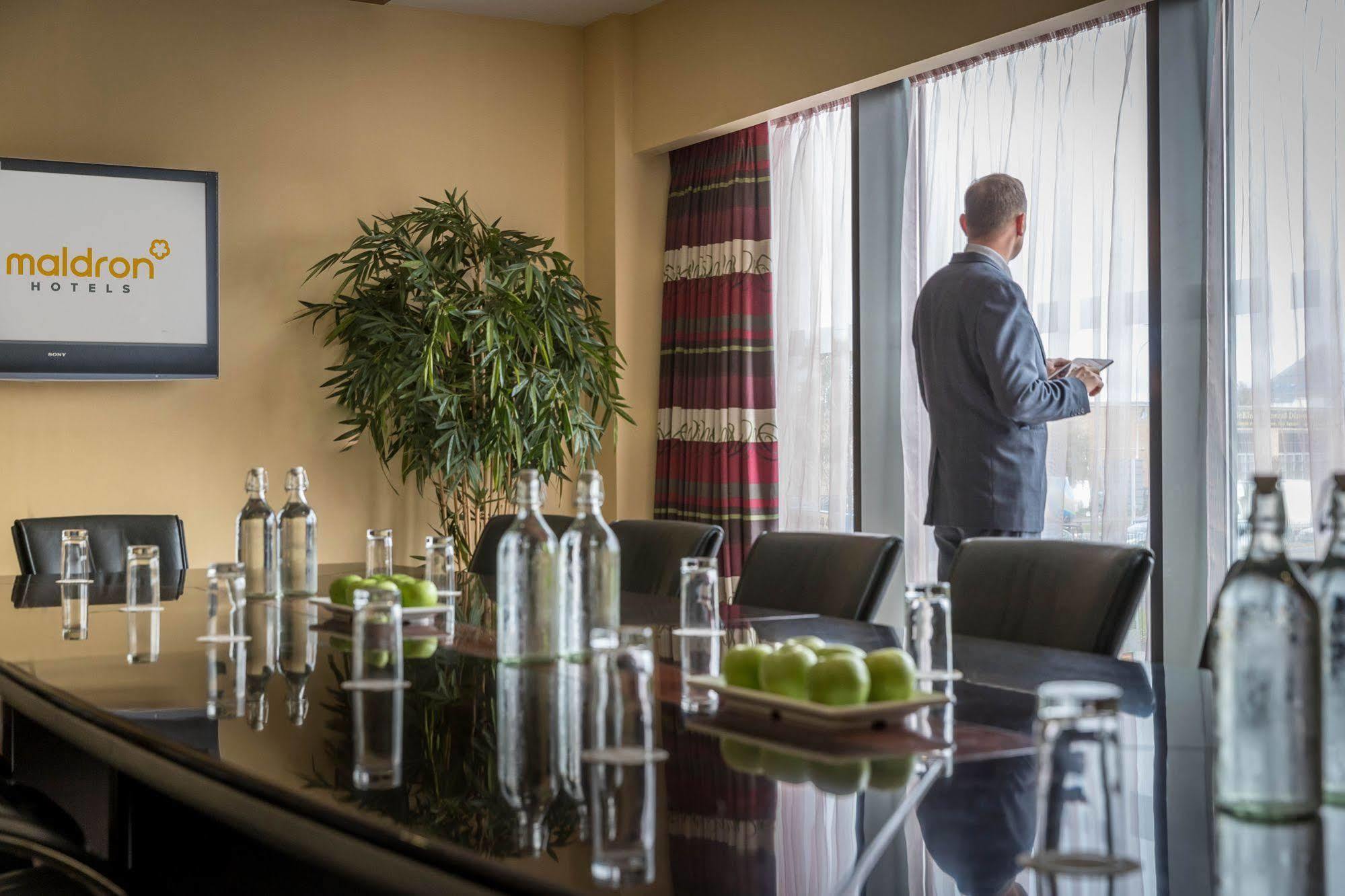 Maldron Hotel Tallaght Exteriér fotografie
